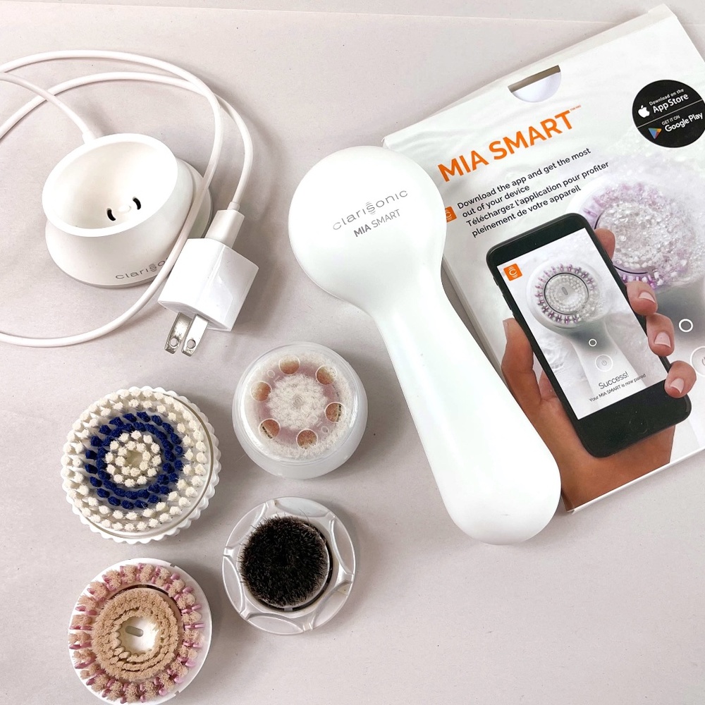 Clairsonic Mia Smart w 3 Body Makeup brushes